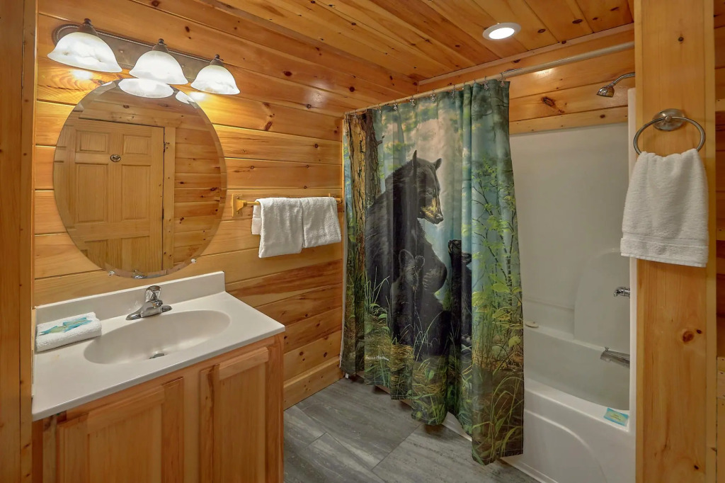 Bring your PETS Great Views Hot tub