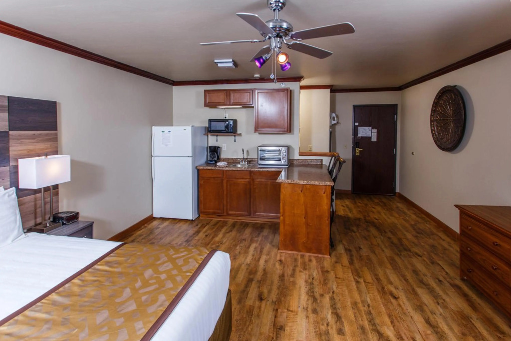Hotel J Green Bay