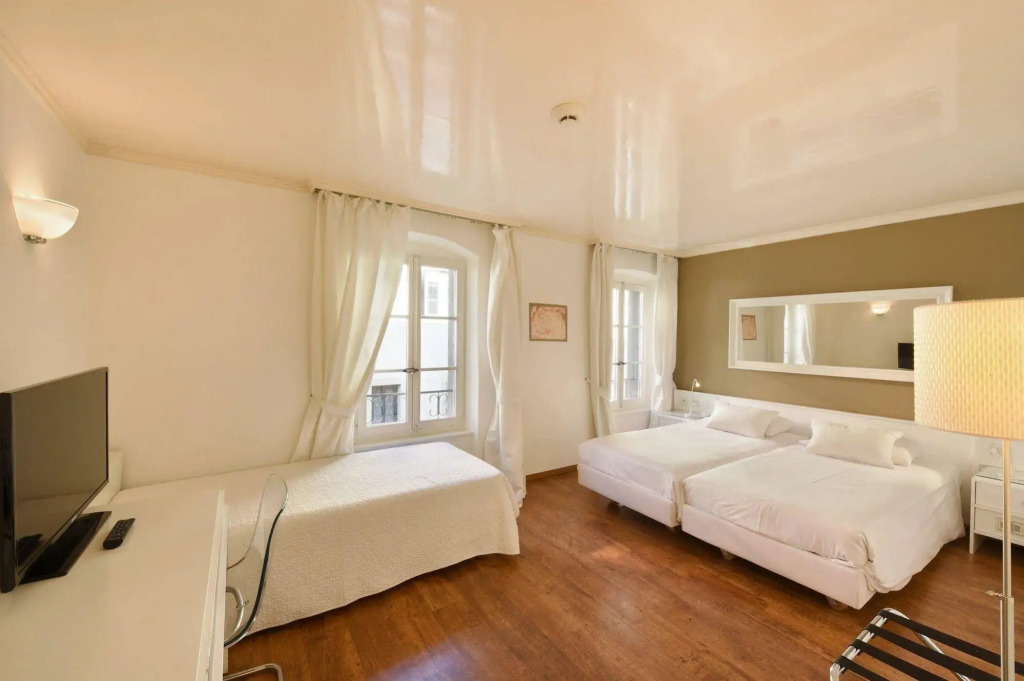 LHôtel by Hostellerie du Château