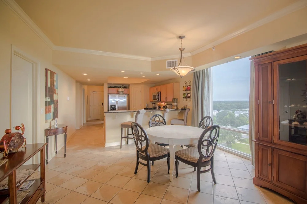 Sienna-Sienna 1201 Penthouse