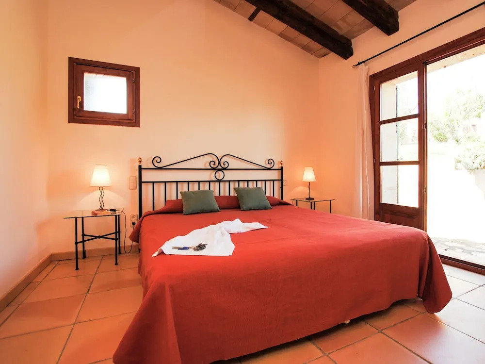 Ideal Holiday Home with Private Pool for Family & Friends