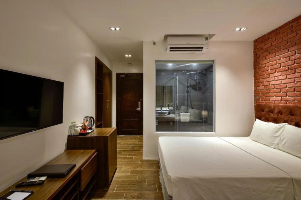 The Marron Hotel