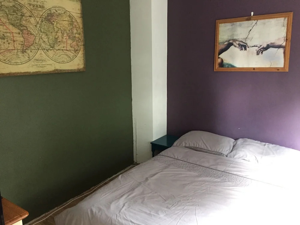 Budget Rooms in NR2