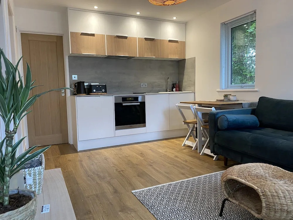 Stunning 2-bed Self Contained Oasis in Eastbourne