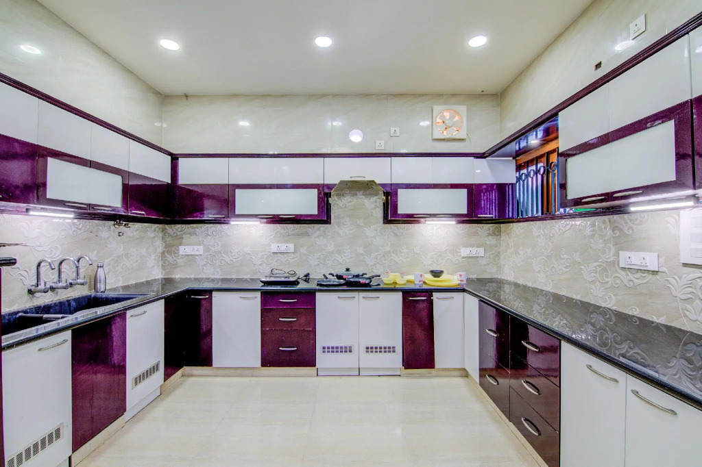 OYO Home 78311 Classic Studio Stays