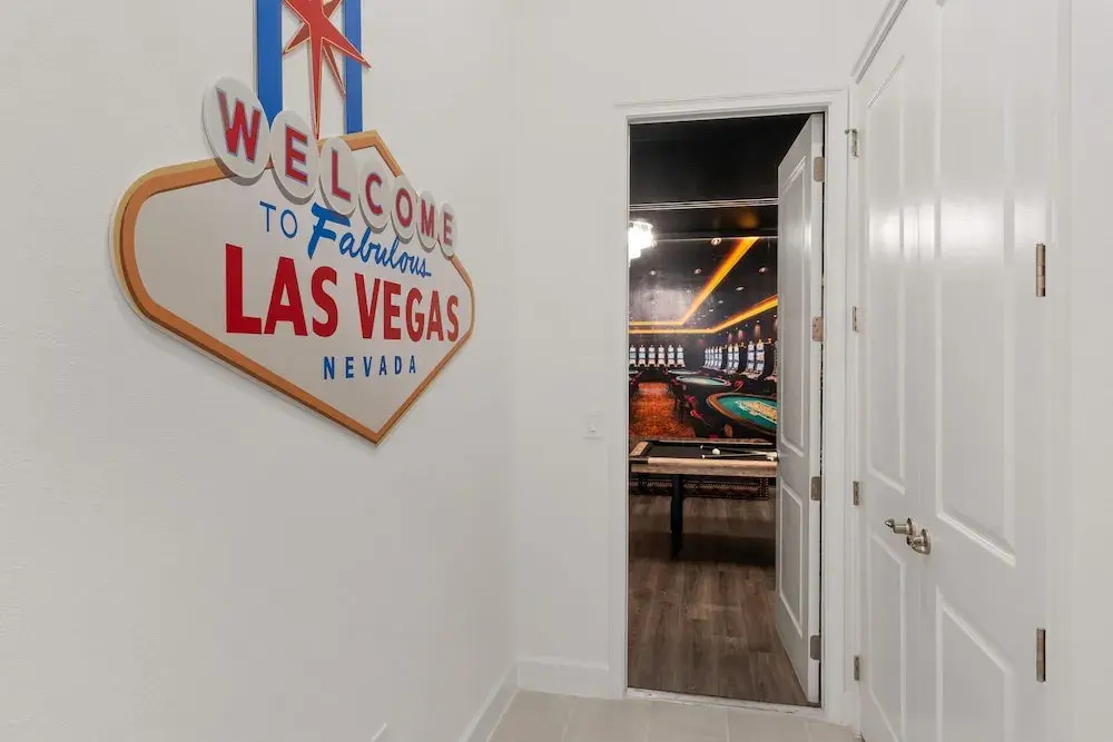 Brand New Modern State of the Art Home Sleeps 31