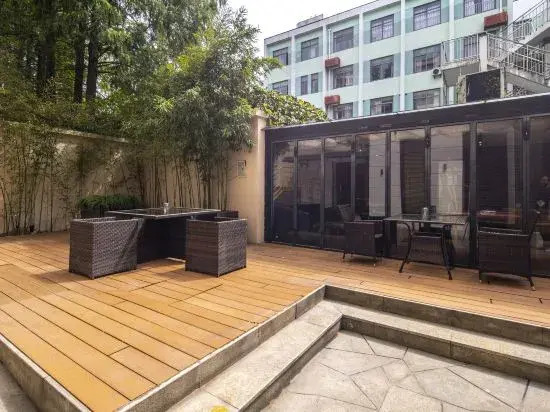 HanTing Hotel (Shanghai Zhongshan Hospital Fenglin Road)