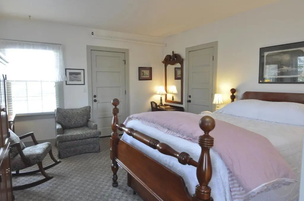First Colony Inn