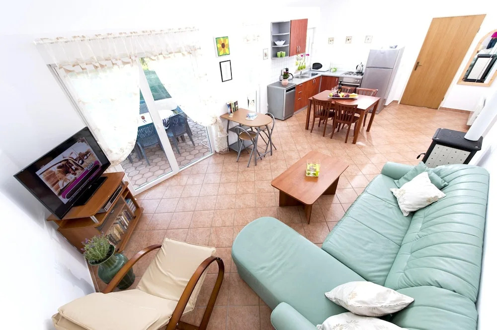 Bungalow With 2 Bedrooms in Montižana, With Wonderful sea View, Privat