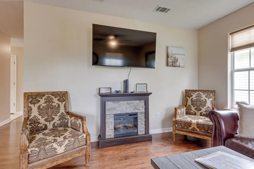 Charming Biloxi Vacation Rental Near Beach