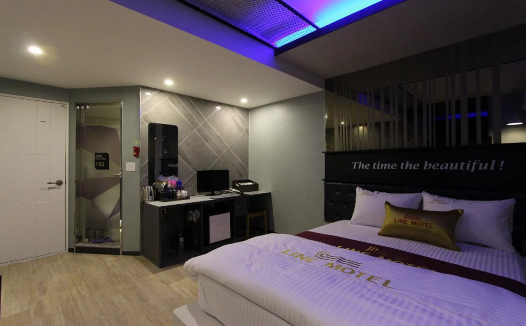Line Motel