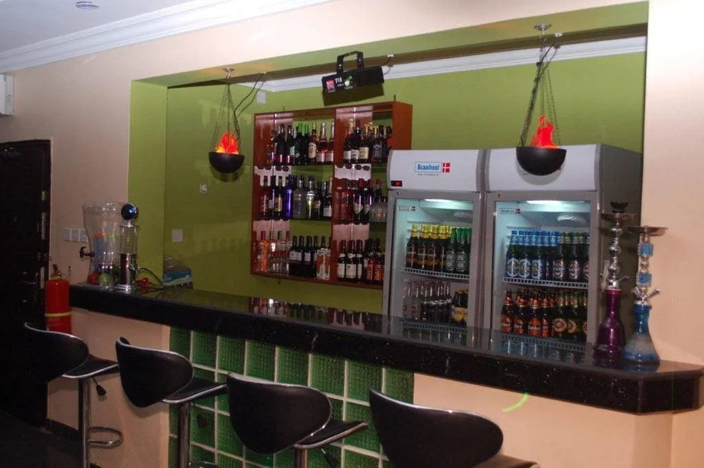 Millicent Hotel and Suites