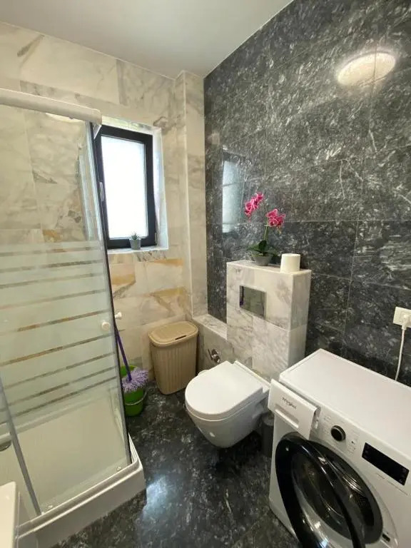 Beach Land Apartments 4