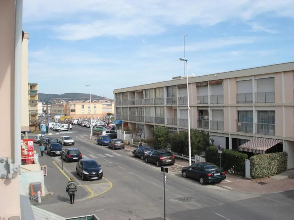 Appartement Balaruc-les-Bains, 1 pièce, 4 personnes - FR-1-503-61