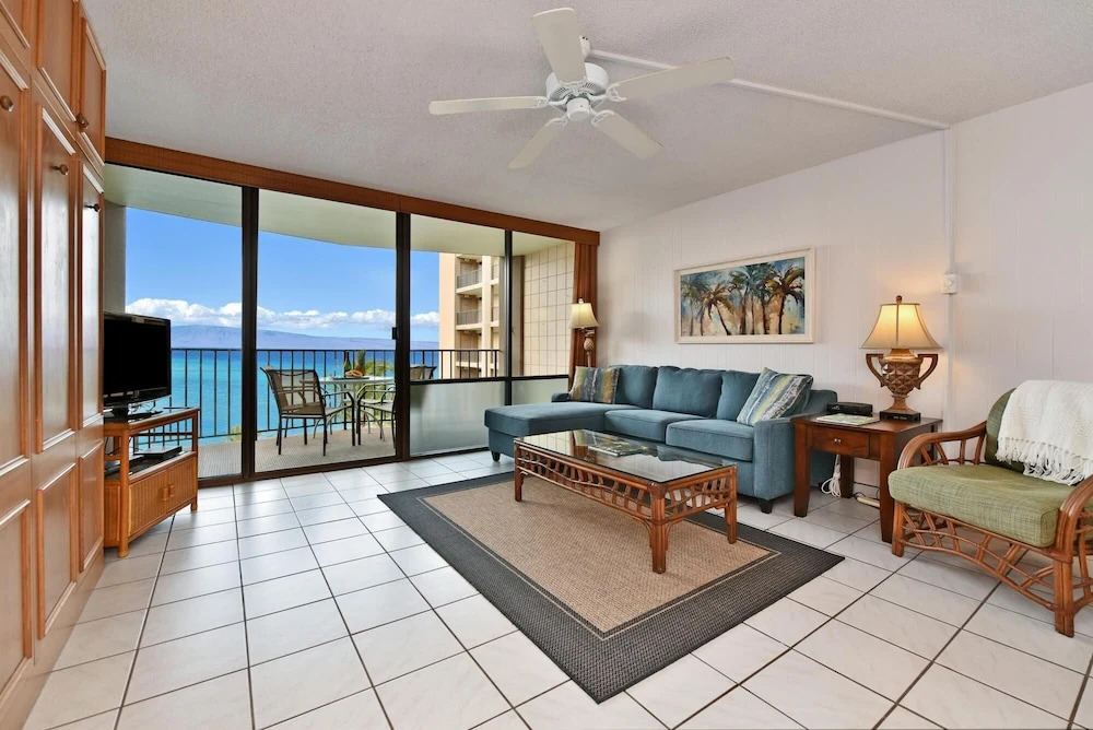 Valley Isle 902 in Lahaina