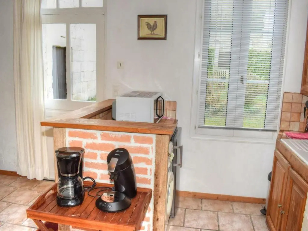 Charmant gîte paysan XIXe avec terrasse et jardin bordé par un ruisseau, à 1,5 km dAzay-le-Rideau - FR-1-381-417