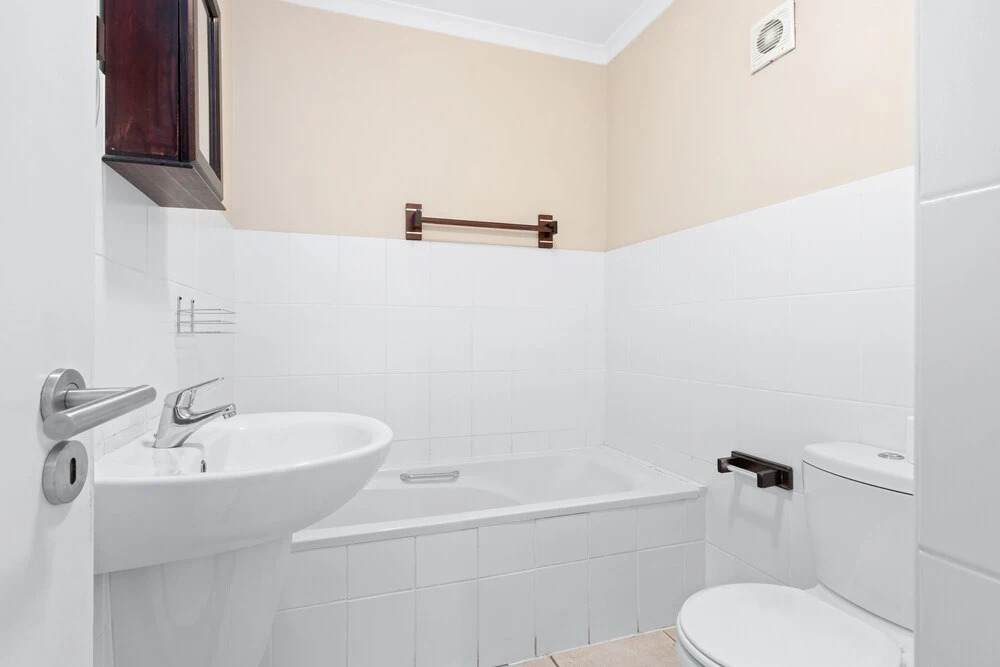 Bougain Villa CB206