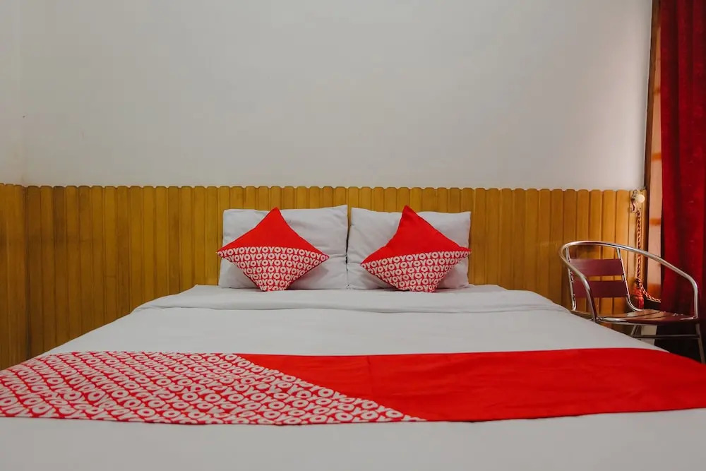 OYO 2060 Adam's Apple Family Guest House