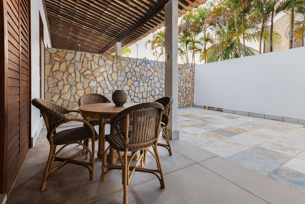 Casa dos Corais - Foot in the Sand by Carpediem