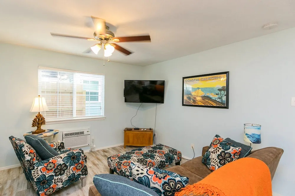 622 N Palimino Apartment Unit B by RedAwning