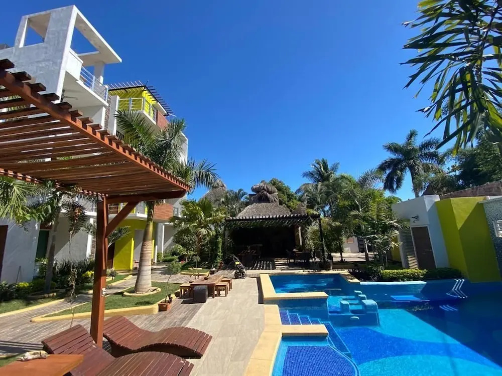 Coco Mar Suites