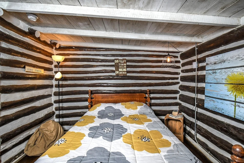 Apple Cottage 2 Bedroom House