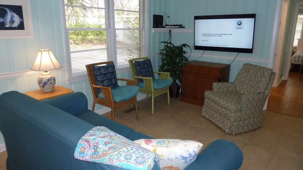 BEACH OAKS home