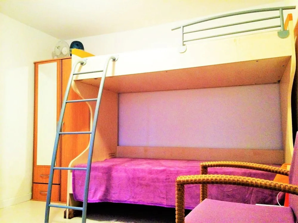 Hostel Kris