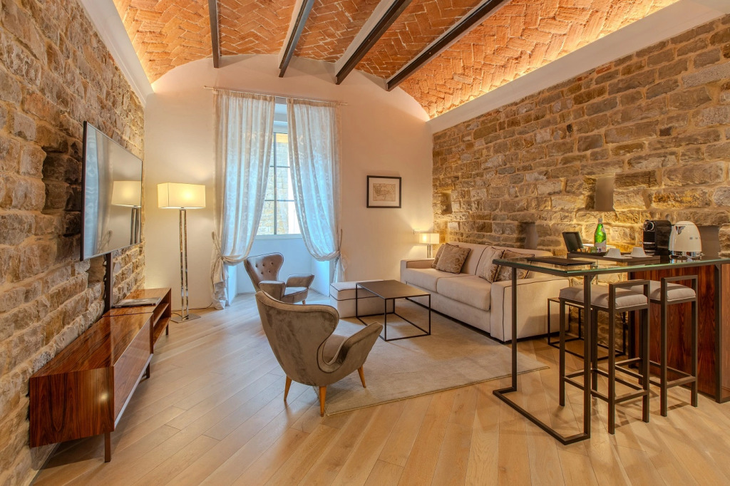 Donati Luxury Tower Suites
