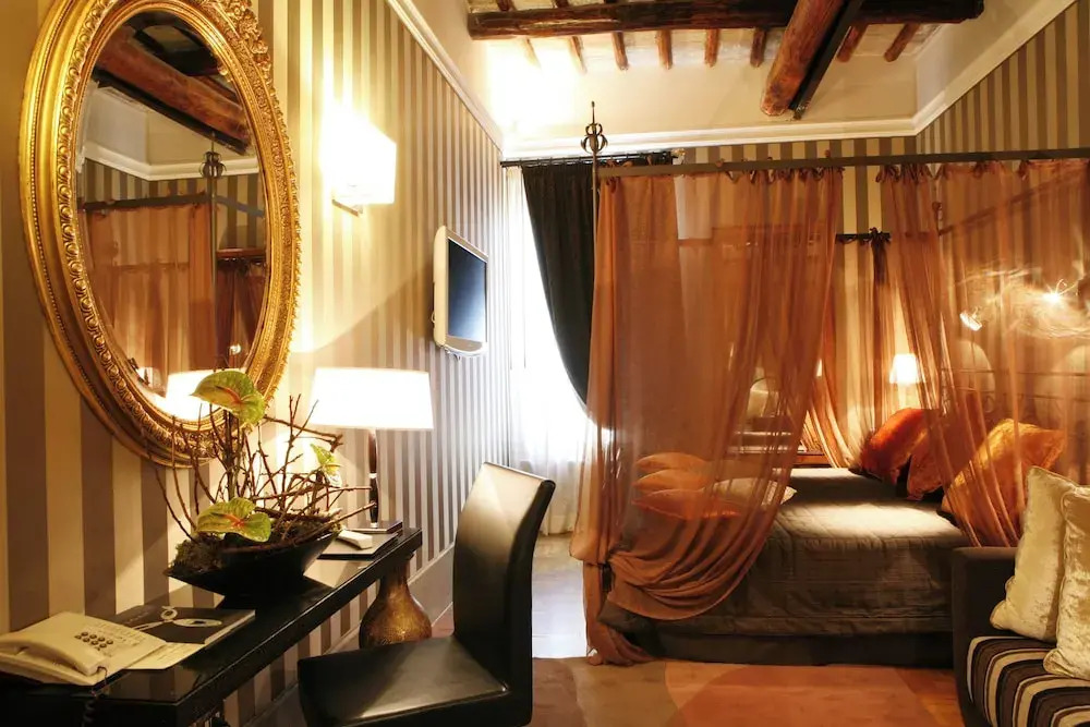 The Inn at the Spanish Steps Prestige Collection - MDR Penthouse