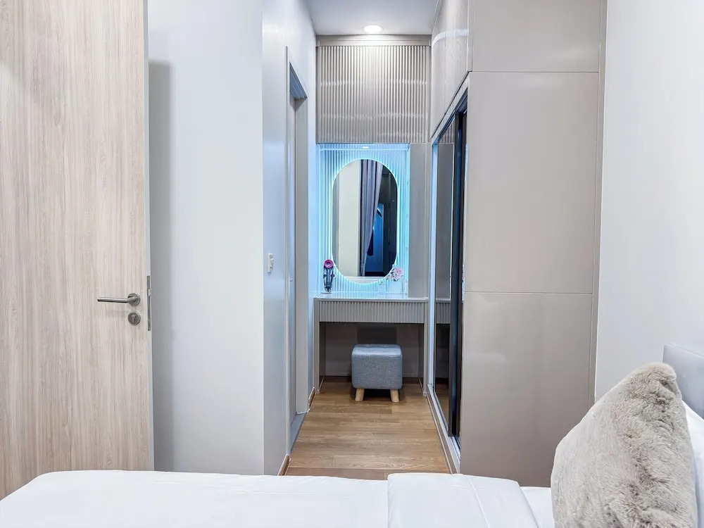 New Residence in Central Bangkok Siam Paragon · Central World