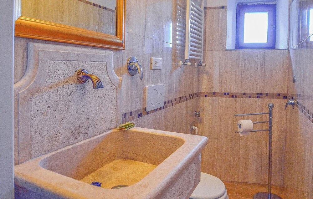 Beautiful Home in Cortona With 3 Bedrooms and Wifi