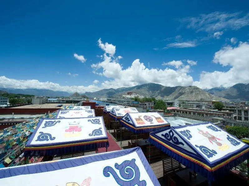 Thangka Hotel