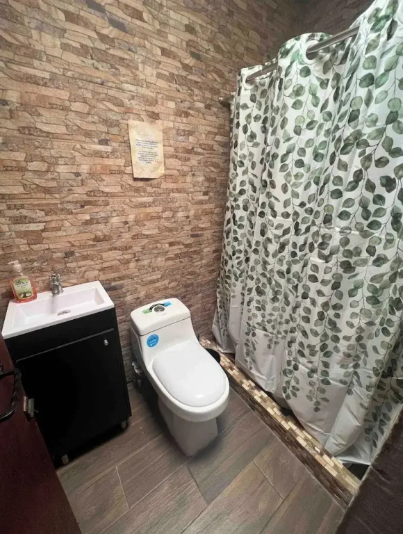The Enchanted Forest Guest House - Self-check-in, instructions on the listing
