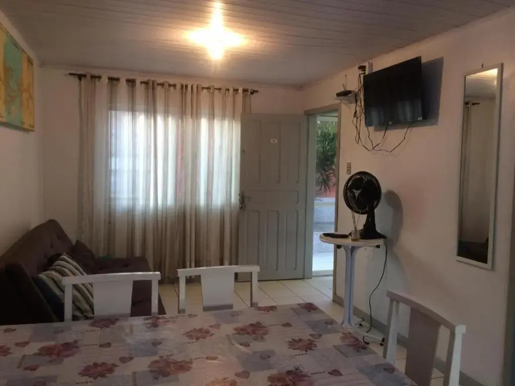 DK4 CASA PISCINA CHURRASQUEIRA SINUCA 3 AR WIFI 3 VaGAS 3 DORM 10 X SEM JUROS NO CARTÃO