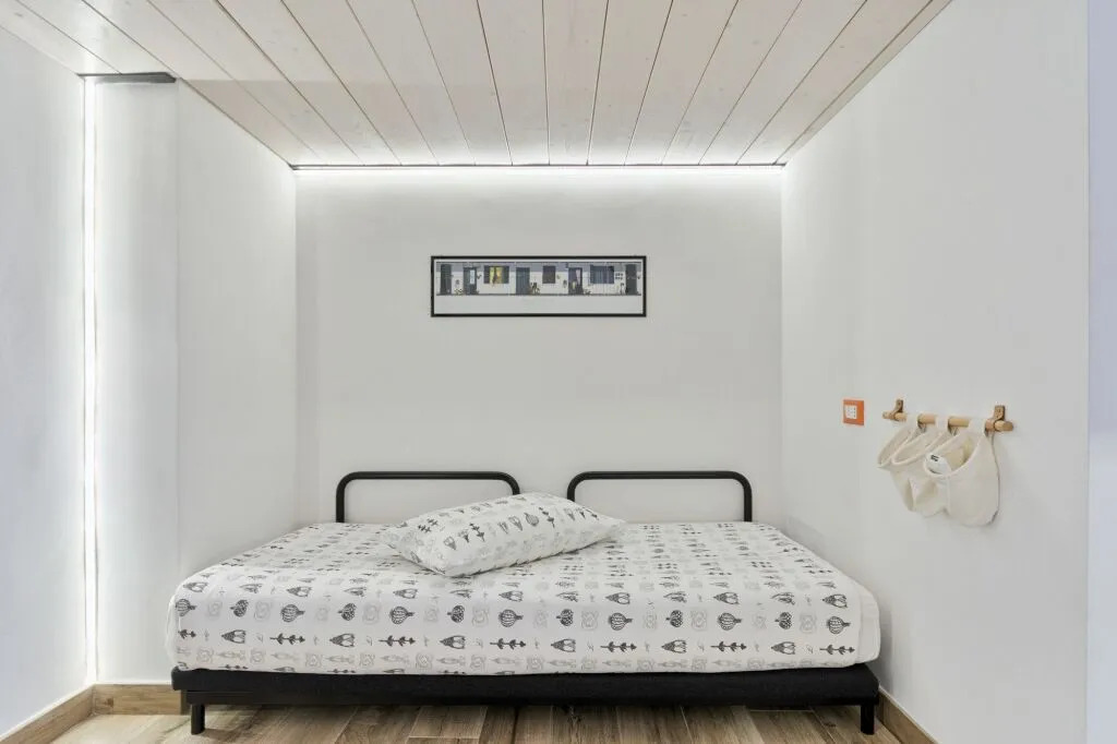 LittleAndCosy