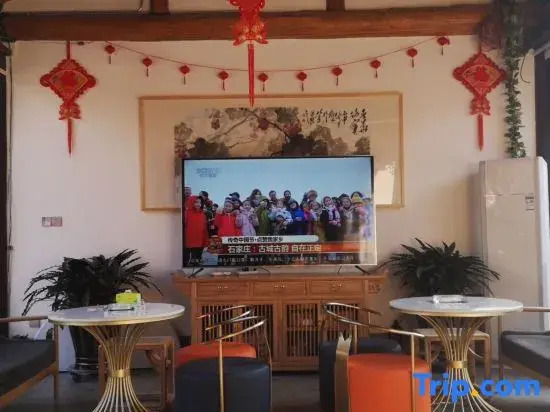 Jianyi Homestay Chinese Siheyuan (Datong Ancient City Gulou)