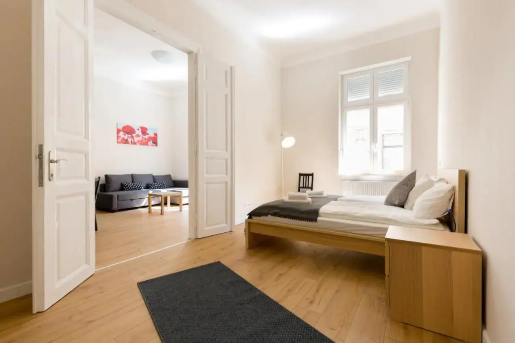 Westend Center Apartment-Prime Location