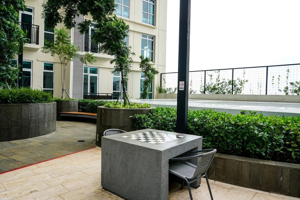 Homey Studio with City View Apartment @ Puri Orchard