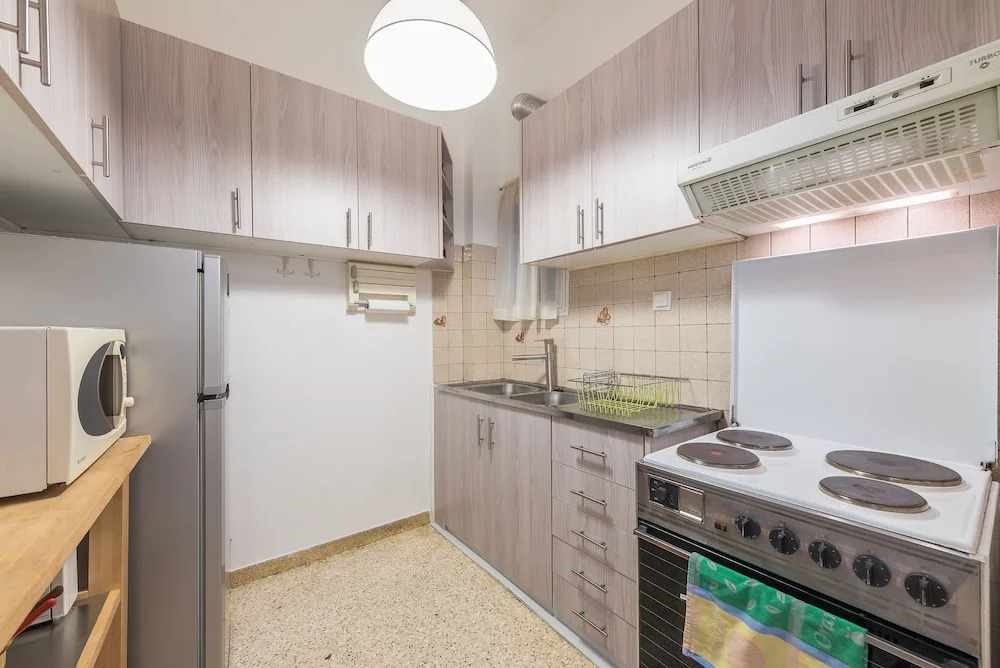 Relaxing Koukaki Apartment by CloudKeys
