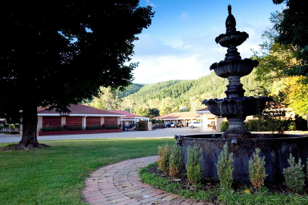 Ovens Valley Motor Inn