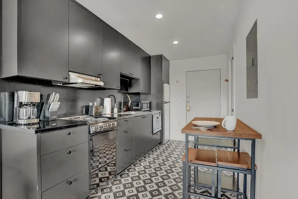 Stunning Soco Studio-skyline Views-steps to Dtown!