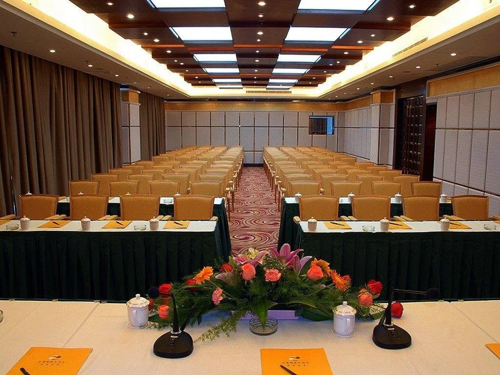 Riverside International Hotel