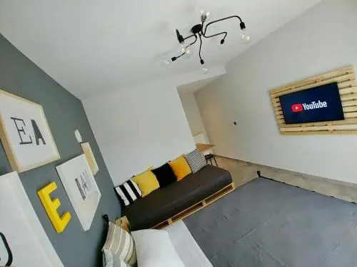 48 Downtown Lofts