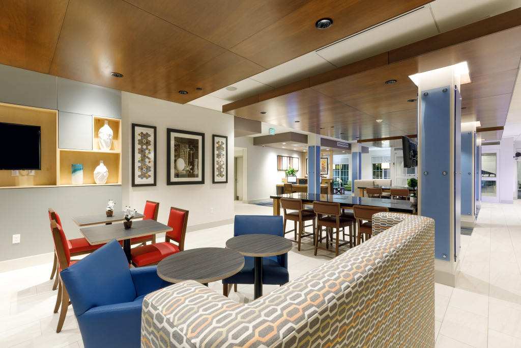 Holiday Inn Express & Suites - Sturbridge by IHG