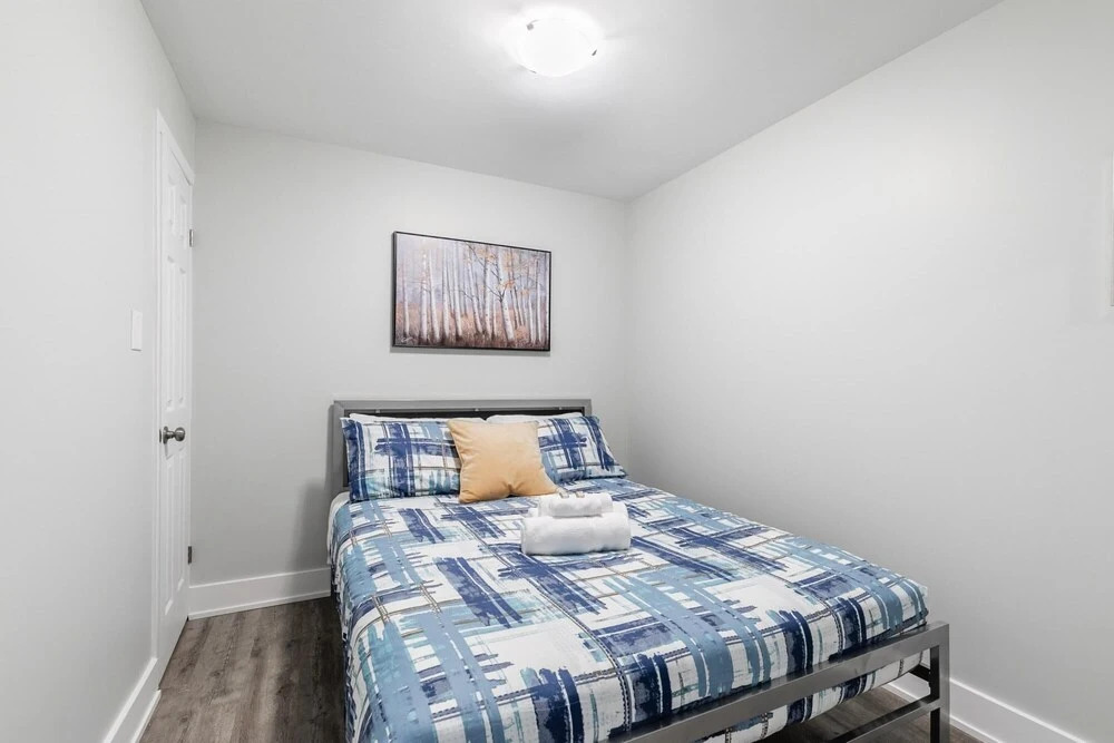1BR - Boutique Apt With Netflix - Prime Location