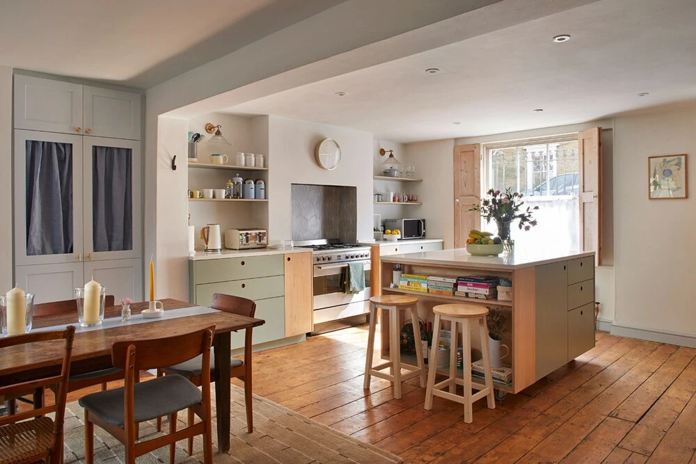 JOIVY Stylish 2-Bed House W/ Private Garden In Hackney