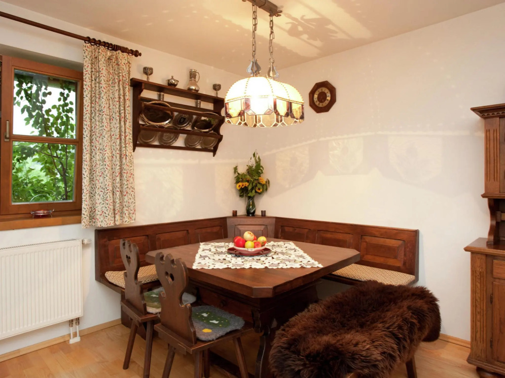 Sunlit Apartment near Ski Area in Mittersill