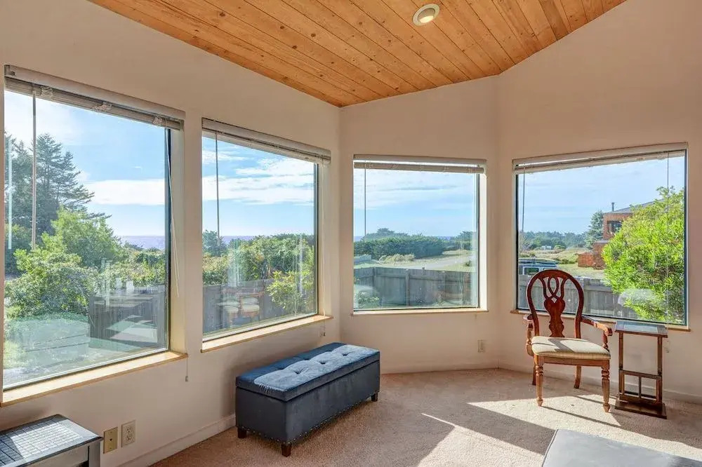 Pacific Splendor Private Hot Tub w/ Views!