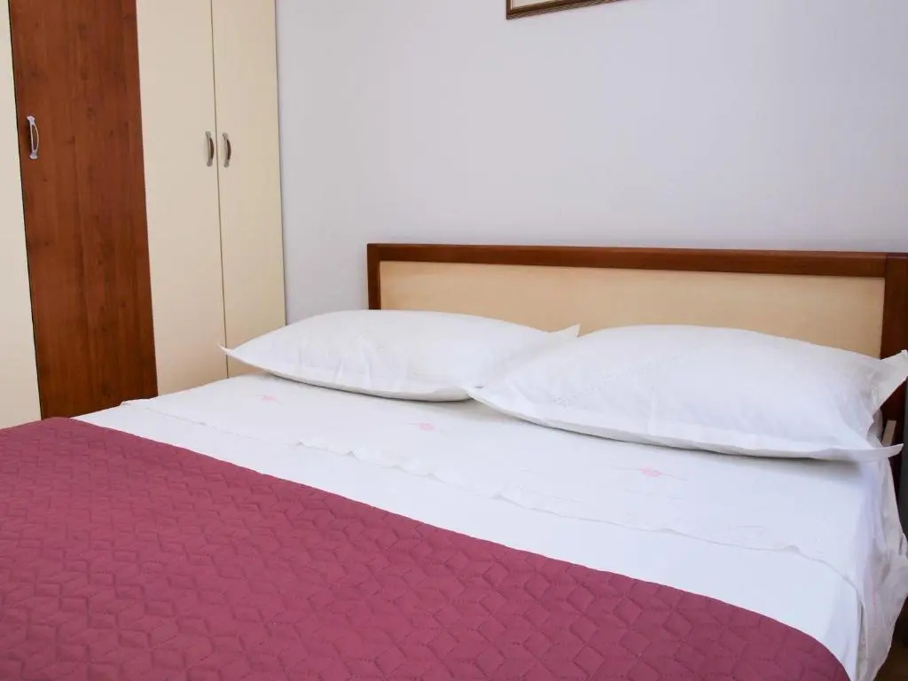 Apartments Jela - 50 m from beach